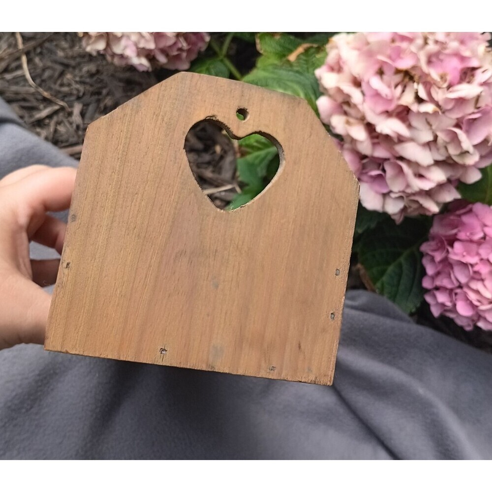 Vtg Wooden Countertop Rack Heart Cutout HandPainted Floral Country Cottage Decor - Picture 3 of 3